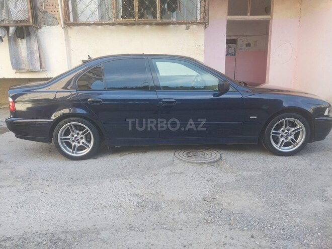 BMW 528 2001, 392,000 km - 2.8 l - Bakı