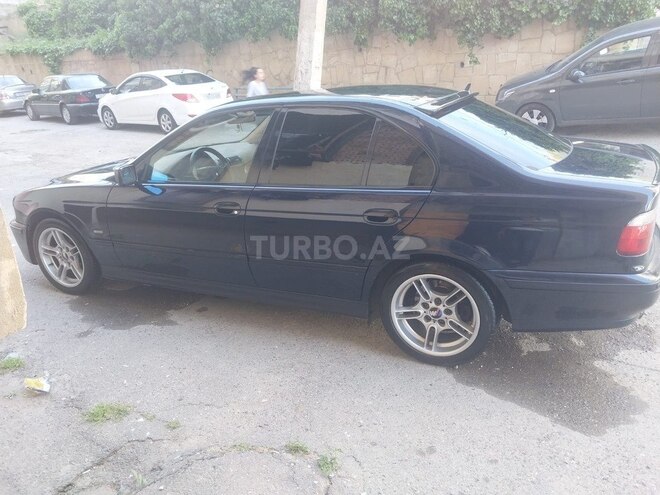 BMW 528 2001, 392,000 km - 2.8 l - Bakı