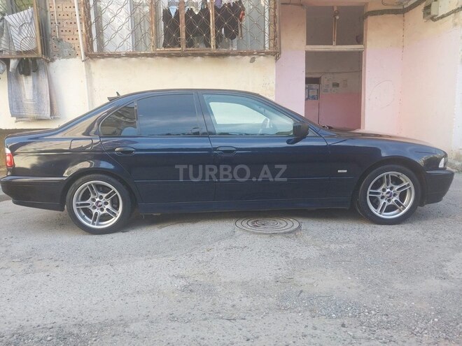 BMW 528 2001, 392,000 km - 2.8 l - Bakı