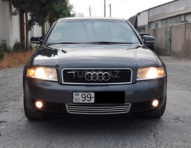 Audi A4 2004, 335,000 km - 1.8 l - Bakı
