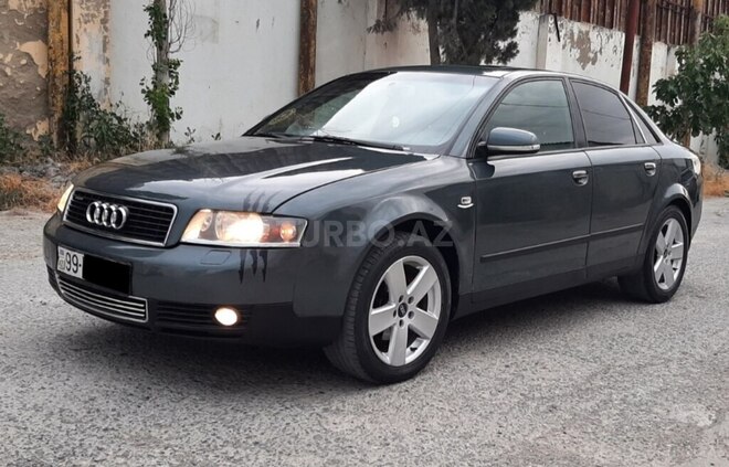Audi A4 2004, 335,000 km - 1.8 l - Bakı