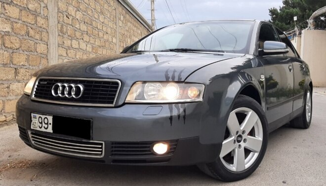 Audi A4 2004, 335,000 km - 1.8 l - Bakı