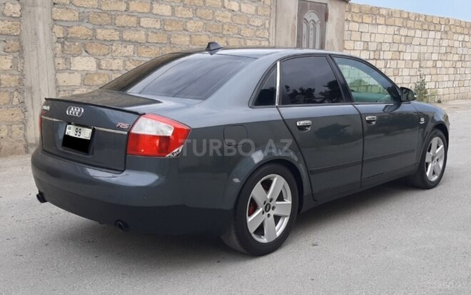 Audi A4 2004, 335,000 km - 1.8 l - Bakı