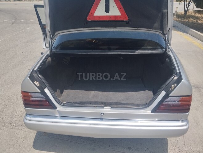 Mercedes E 230 1992, 455,000 km - 2.3 l - Sumqayıt