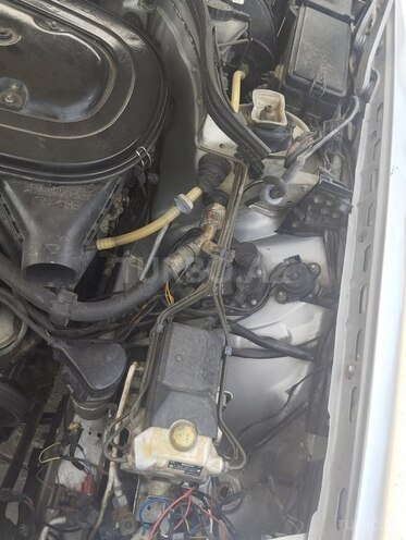 Mercedes E 230 1992, 455,000 km - 2.3 l - Sumqayıt