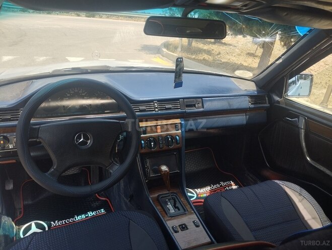 Mercedes E 230 1992, 455,000 km - 2.3 l - Sumqayıt