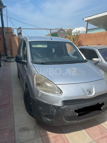Peugeot  2013, 310,000 km - 1.6 l - Bakı