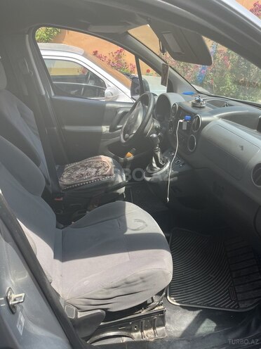 Peugeot  2013, 310,000 km - 1.6 l - Bakı