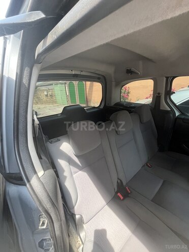 Peugeot  2013, 310,000 km - 1.6 l - Bakı