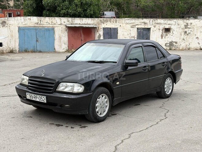 Mercedes C 200 1997, 270,000 km - 2.0 л - Bakı