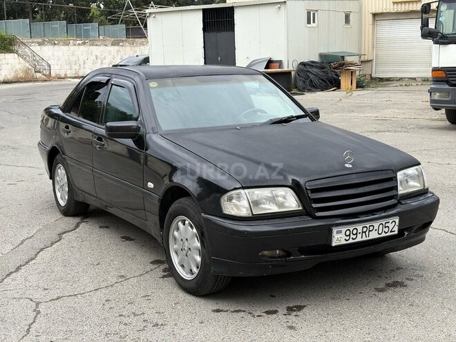 Mercedes C 200 1997, 270,000 km - 2.0 л - Bakı