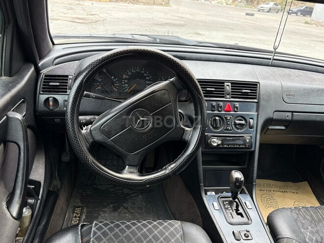 Mercedes C 200 1997, 270,000 km - 2.0 л - Bakı