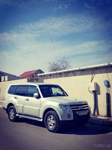 Mitsubishi Pajero 2007, 245,000 km - 3.0 l - Naxçıvan
