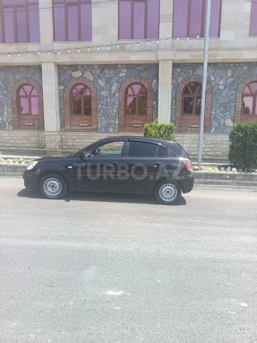 Kia Rio 2007, 295,000 km - 1.4 l - Şəki