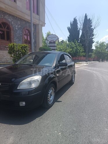 Kia Rio 2007, 295,000 km - 1.4 l - Şəki