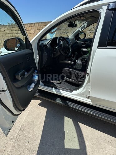 Mitsubishi L200 2023, 72,000 km - 2.4 l - Bakı