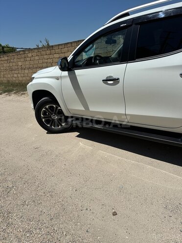 Mitsubishi L200 2023, 72,000 km - 2.4 l - Bakı