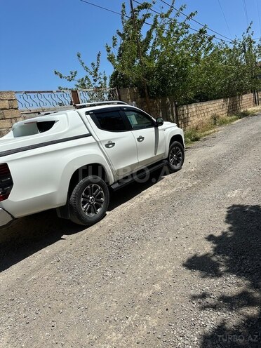 Mitsubishi L200 2023, 72,000 km - 2.4 l - Bakı