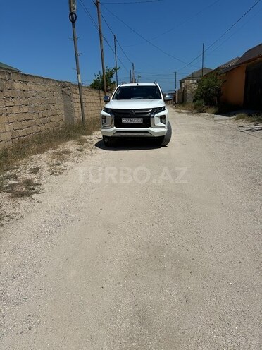 Mitsubishi L200 2023, 72,000 km - 2.4 l - Bakı