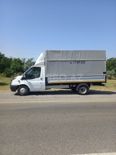Ford Transit-9