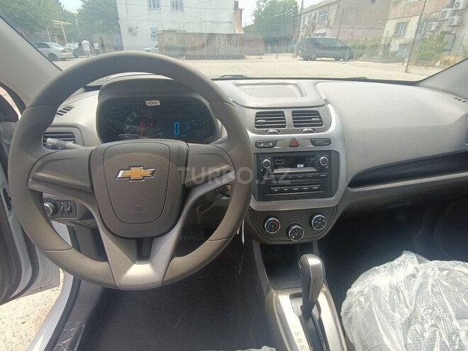 Chevrolet Cobalt-10