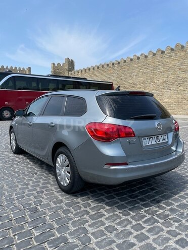 Opel Astra 2015, 143,000 km - 1.6 l - Bakı