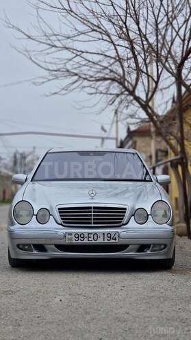 Mercedes E 220 d 2000, 520,000 km - 2.2 l - Siyəzən