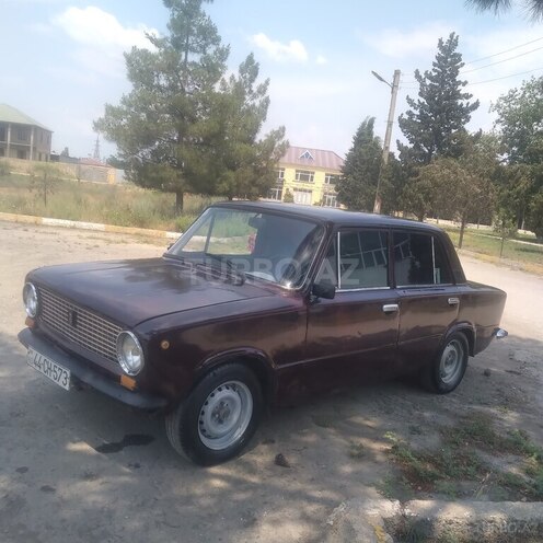 LADA (VAZ) 21011 1979, 24,500 km - 1.3 л - Salyan