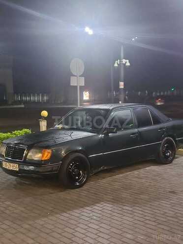Mercedes E 220 1994, 422,000 km - 2.2 l - Bakı