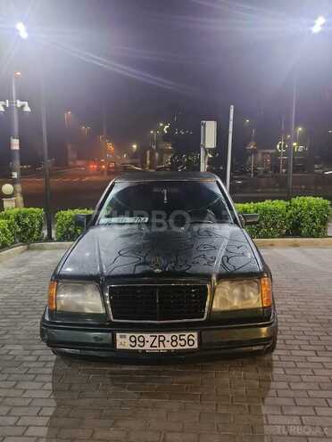 Mercedes E 220 1994, 422,000 km - 2.2 l - Bakı