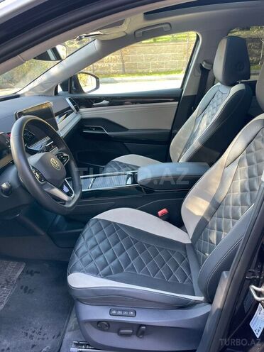 Volkswagen ID.6 Crozz 2023, 68,000 km - 0.0 л - Bakı