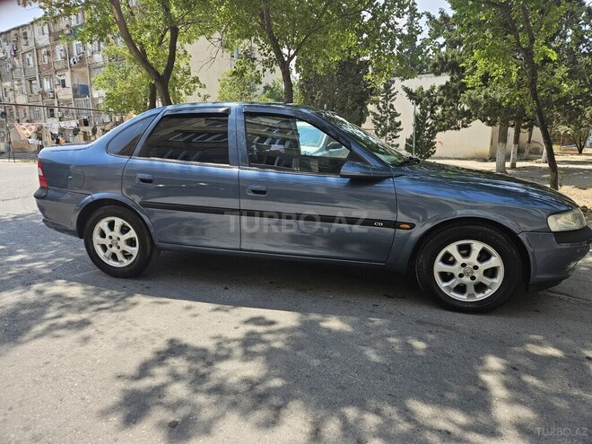Opel Vectra 1998, 318,000 km - 1.8 л - Sumqayıt