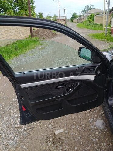 BMW 525 2001, 360,000 km - 2.8 l - Quba