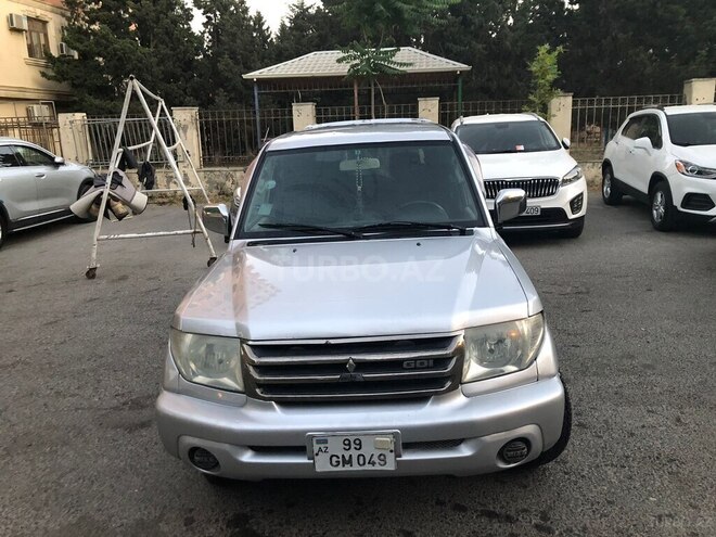 Mitsubishi Pajero io 2001, 336,980 km - 2.0 л - Bakı