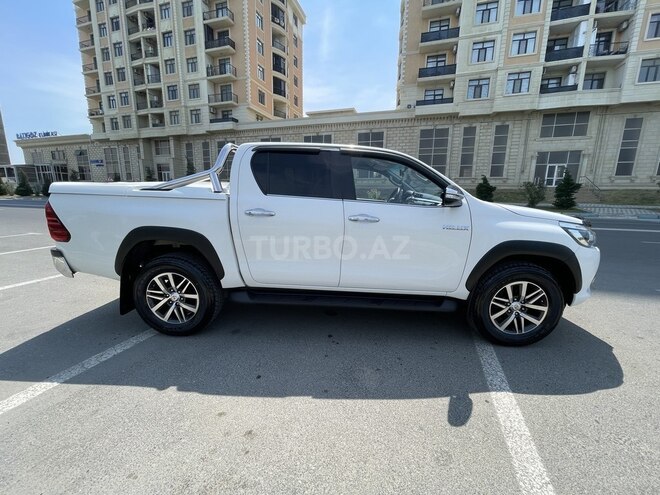 Toyota Hilux 2019, 122,800 km - 2.8 l - Sumqayıt