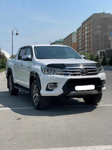 Toyota Hilux 2019, 122,800 km - 2.8 l - Sumqayıt