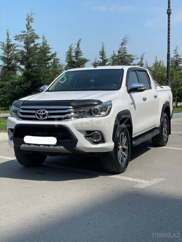 Toyota Hilux 2019, 122,800 km - 2.8 l - Sumqayıt