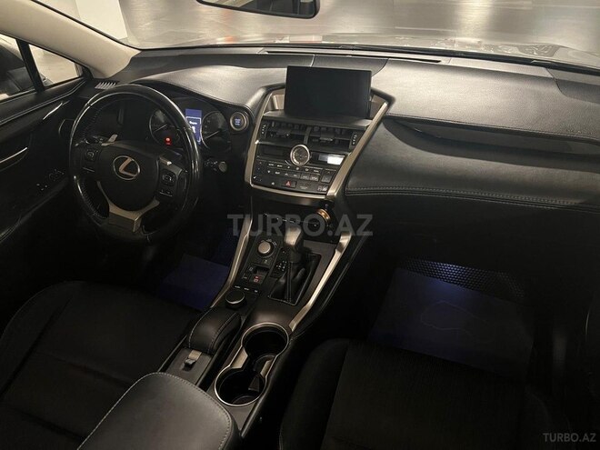 Lexus NX 200t-4