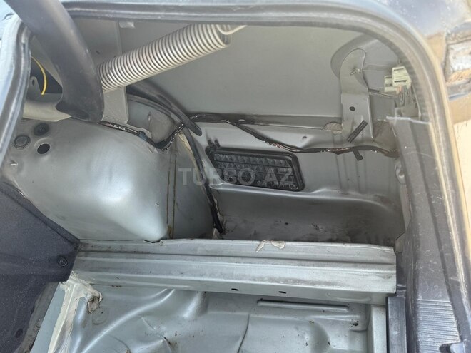 Mercedes E 240 1998, 327,805 km - 2.4 l - Mingəçevir