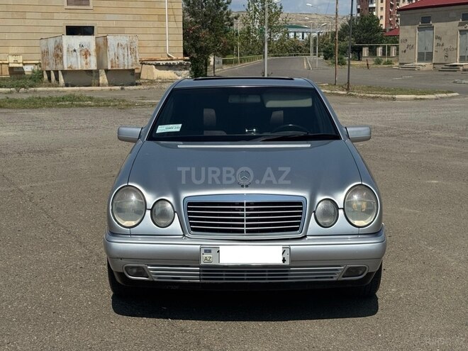 Mercedes E 240 1998, 327,805 km - 2.4 l - Mingəçevir