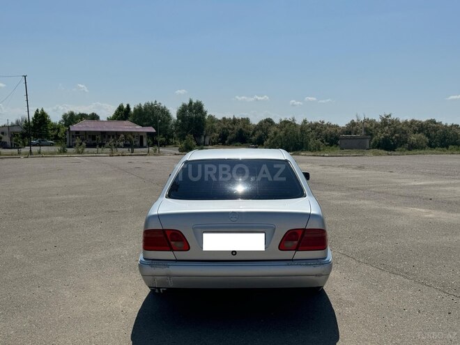 Mercedes E 240 1998, 327,805 km - 2.4 l - Mingəçevir