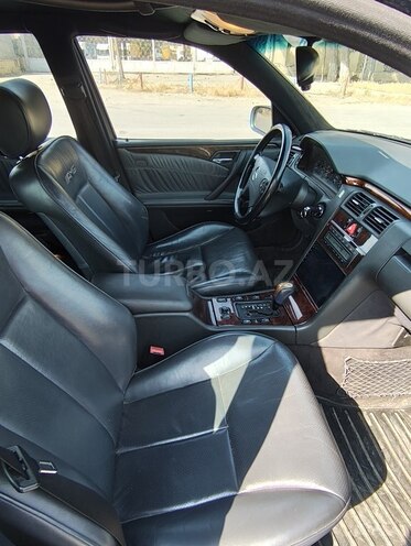 Mercedes E 250 1996, 454,000 km - 2.5 l - Bakı