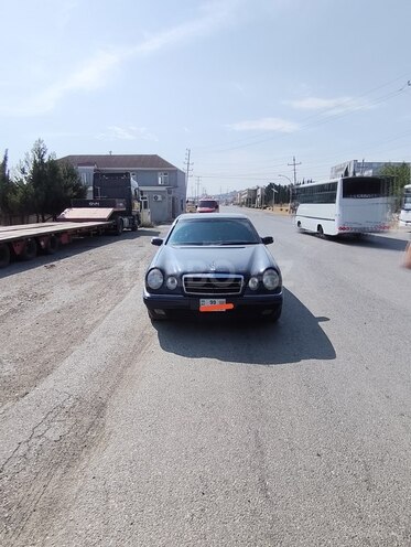 Mercedes E 250 1996, 454,000 km - 2.5 l - Bakı