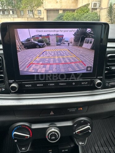 Kia Rio-11