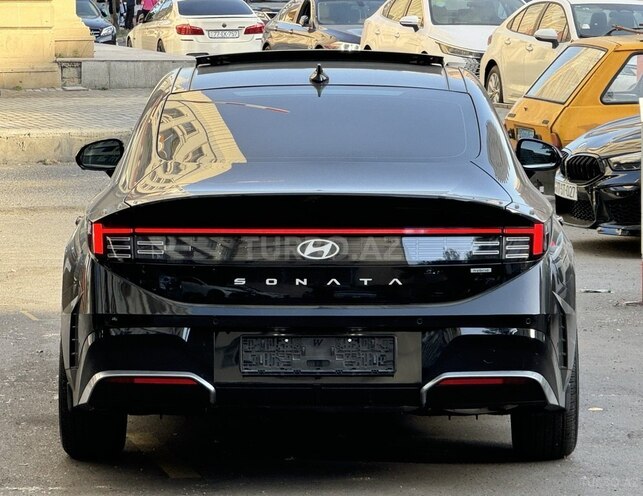 Hyundai Sonata-5