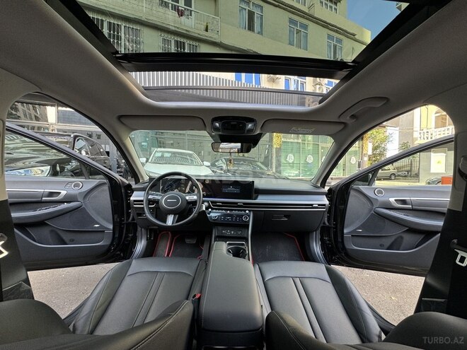 Hyundai Sonata-13