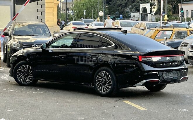 Hyundai Sonata-11