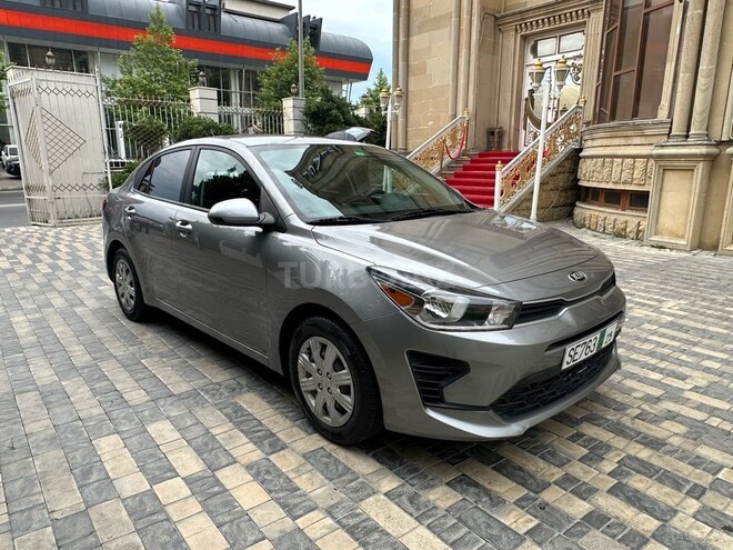 Kia Rio-2
