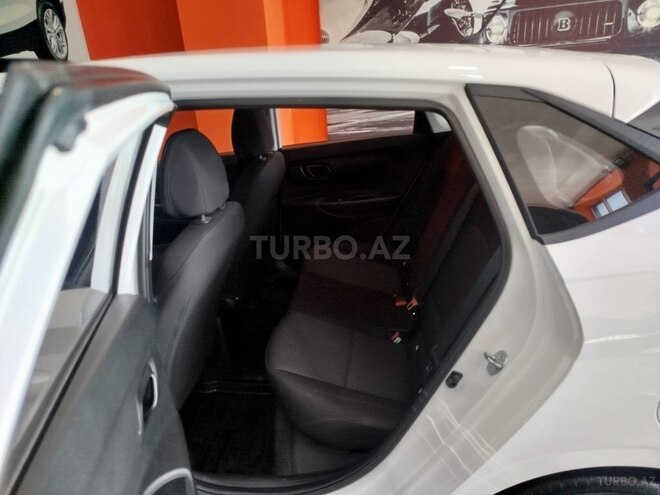 Hyundai i20 2023, 9,700 km - 1.0 l - Sumqayıt