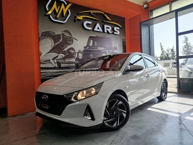 Hyundai i20 2023, 9,700 km - 1.0 l - Sumqayıt
